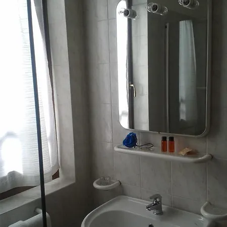 Hotel Garni Al Poggio Tignale Buitenkant foto